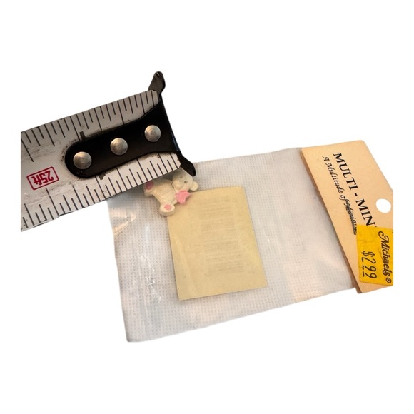 Dollhouse Miniature White Metal Teddy Bear - Picture 4 of 4